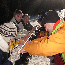 Teamevent und Teambuilding Schneeschuh Tour Winter