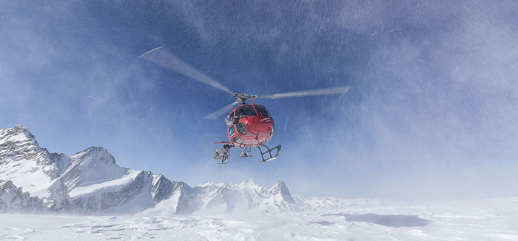 Helikopter Skiing als Teamevent in der Schweiz